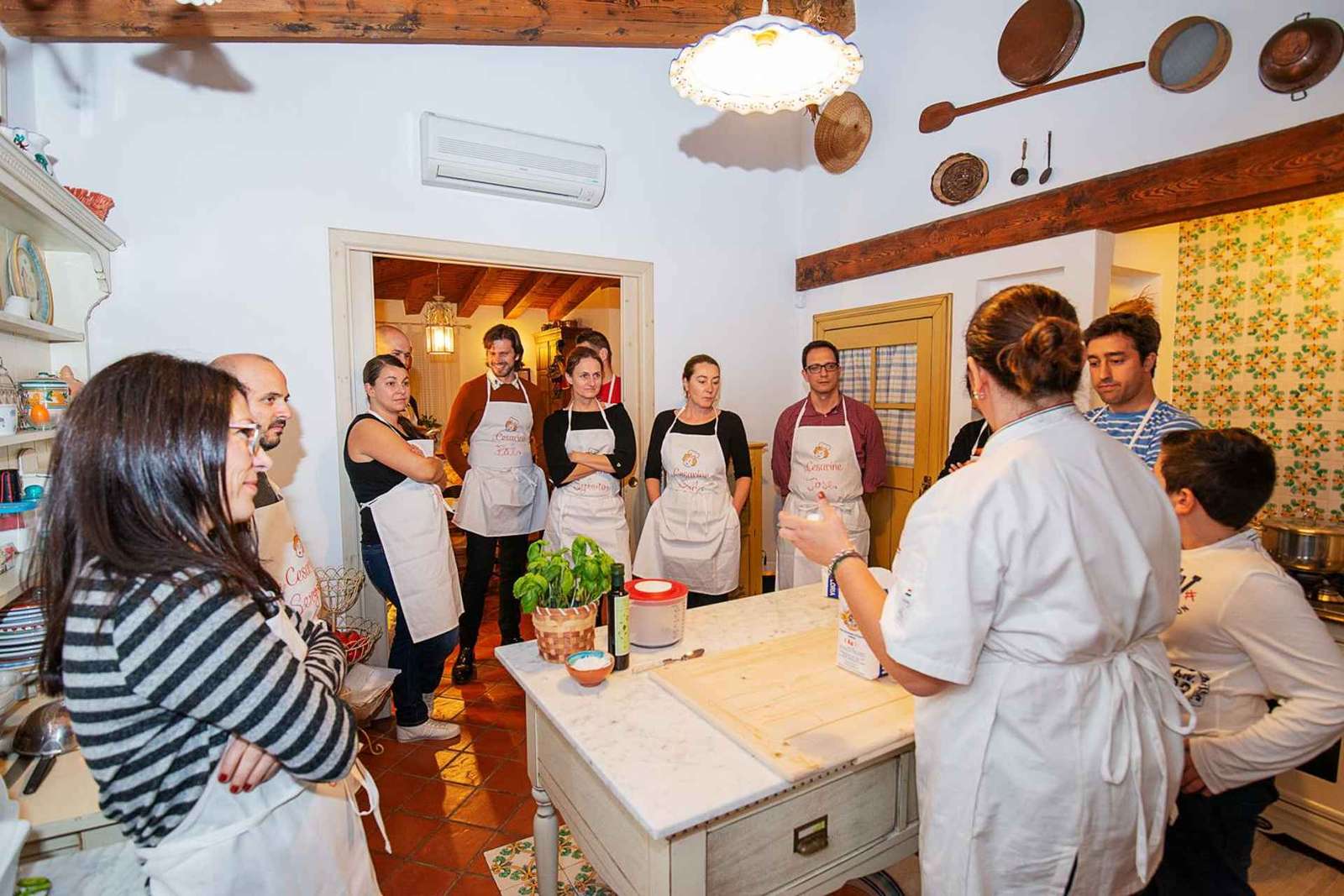 Lucca: Pasta and Tiramisu Class at a Local's Home