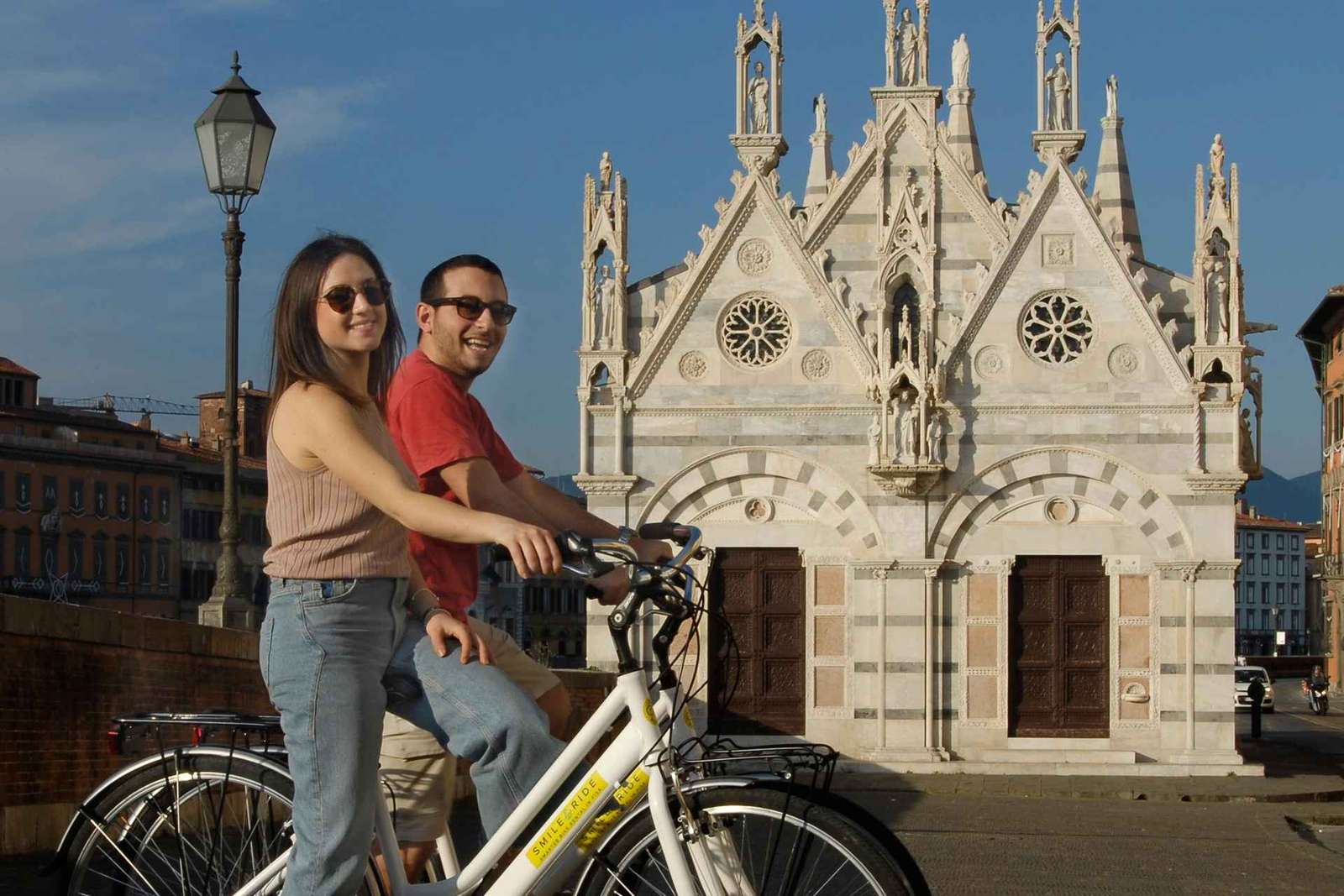 Pisa: Centro Histórico Autoguiado en Bicicleta