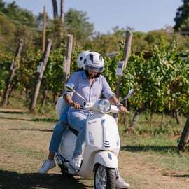 Explora las colinas de Lucca en Vespa 125 Primavera
