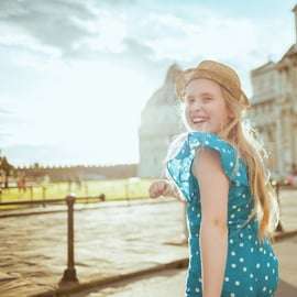 Pisa Tower Photoshoot with 48-Hour Photo Delivery