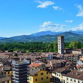 Lucca: City Highlights Walking Tour