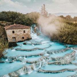 Utflykt från Lucca till Saturnia termalbad med bil