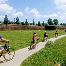 De Lucques à Pise : Visite autoguidée en vélo