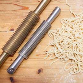 Lucca: Pasta and Tiramisu Class at a Local's Home