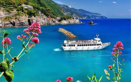 From Pisa: Cinque Terre Small Group Tour