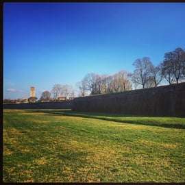 Lucca Walking Tour: Old Town and Sixteenth-Century Walls