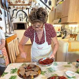 Lucca: Aula de cozinha de massas com um chef local