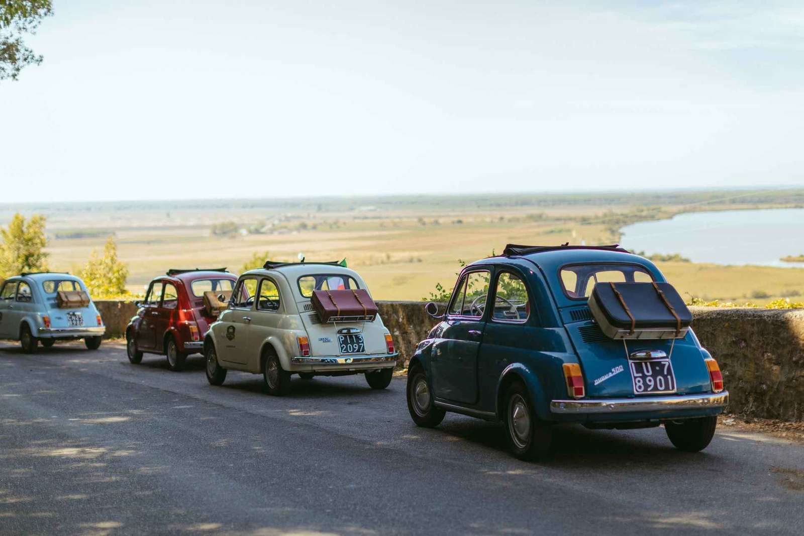 Fiat 500: Auto-tour no interior da Toscana