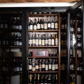 Degustação de vinhos em Lucca com 5 rótulos e petiscos