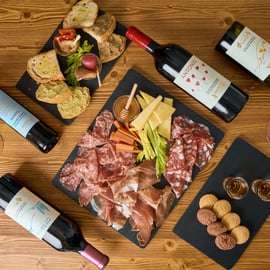 Chianni: cata de vinos y aceites con comida o cena