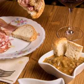 Chianni: cata de vinos y aceites con comida o cena