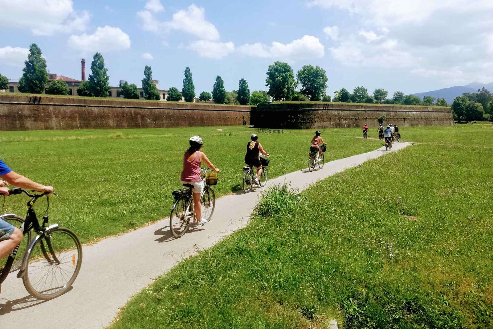 De Lucques à Pise : Visite autoguidée en vélo