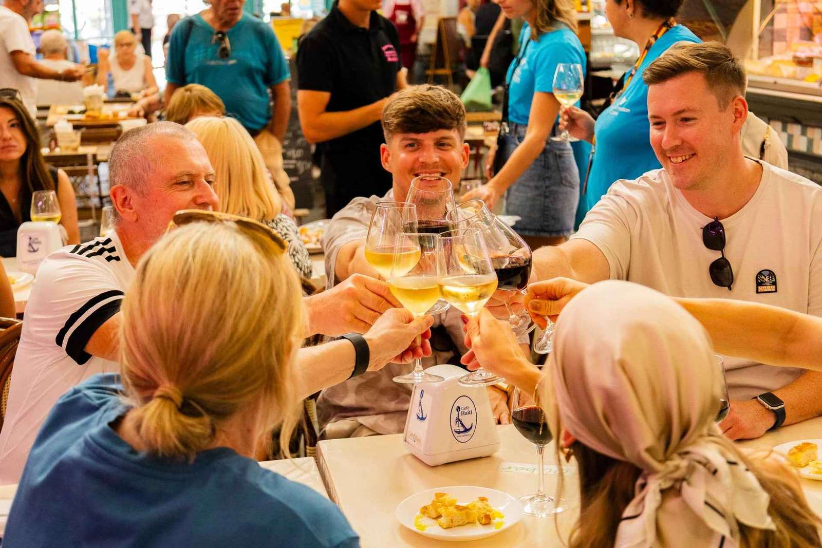 Street Food Rundgang: Entdecke Livornos lokale Aromen