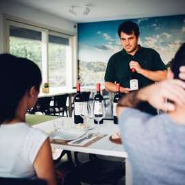 Visite guidée dans un domaine viticole familial en Toscane