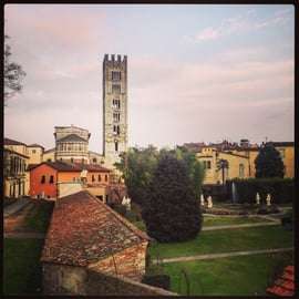 Lucca Walking Tour: Old Town and Sixteenth-Century Walls